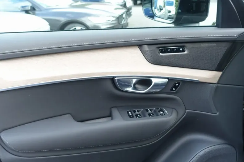 Volvo XC90 din 2025 cu 15.091 km - oferta VOL164565 - foto 23