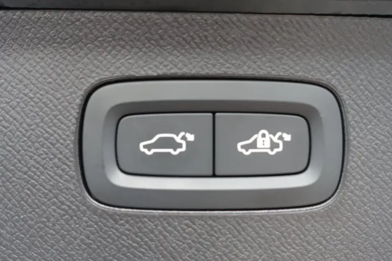 Volvo XC90 din 2025 cu 15.091 km - oferta VOL164565 - foto 27