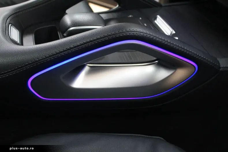 Mercedes-Benz GLE 400 din 2021 cu 72.700 km - oferta MER164566 - foto 25