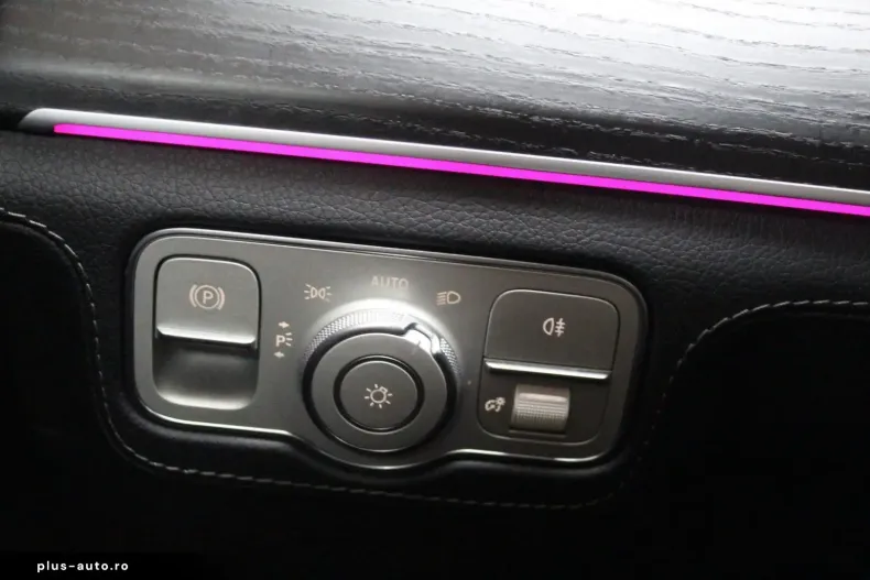 Mercedes-Benz GLE 400 din 2021 cu 72.700 km - oferta MER164566 - foto 26