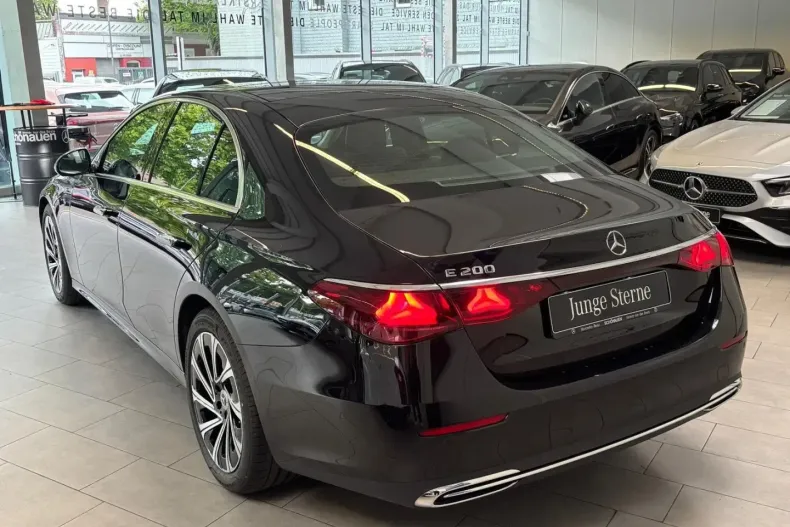 Mercedes-Benz E 200 din 2023 cu 49.000 km - oferta MER164570 - foto 4