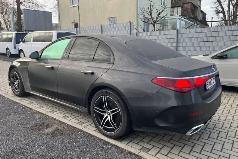 Mercedes-Benz E 220 din 2023 cu 36.746 km - oferta MER164574 - foto 3