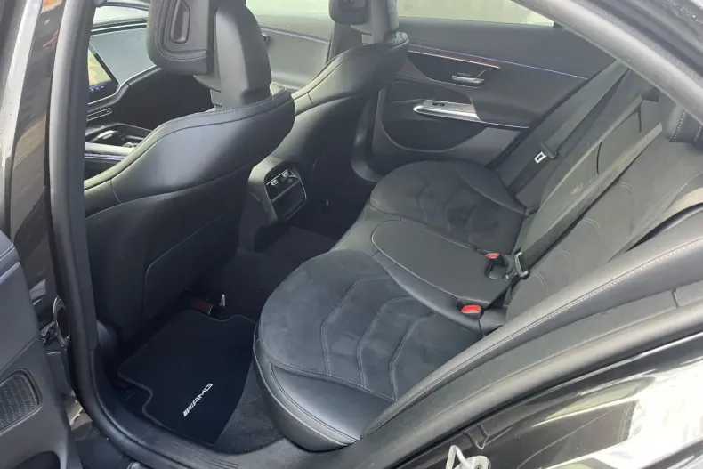 Mercedes-Benz E 220 din 2023 cu 36.746 km - oferta MER164574 - foto 6