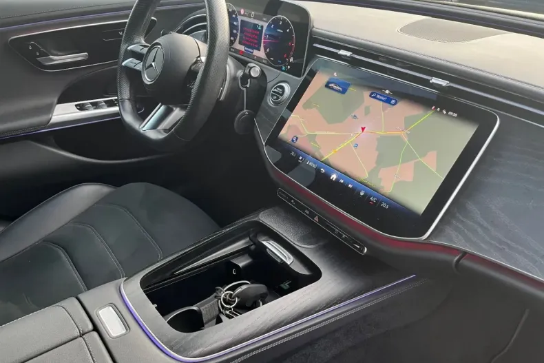 Mercedes-Benz E 220 din 2023 cu 36.746 km - oferta MER164574 - foto 11