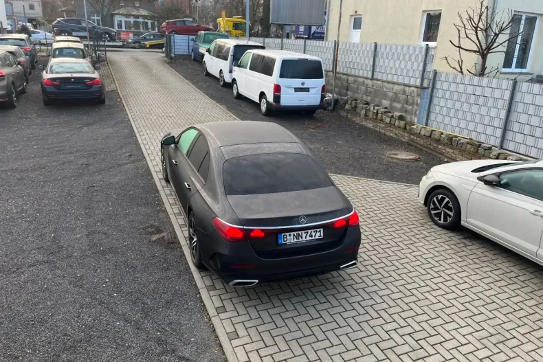 Mercedes-Benz E 220 din 2023 cu 36.746 km - oferta MER164574 - foto 12