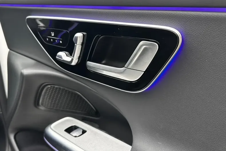 Mercedes-Benz E 200 din 2025 cu 5.128 km - oferta MER164575 - foto 14