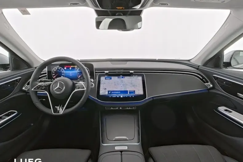 Mercedes-Benz E 200 din 2024 cu 4.126 km - oferta MER164577 - foto 4