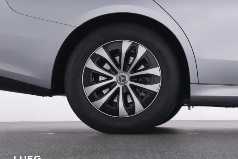 Mercedes-Benz E 200 din 2024 cu 4.126 km - oferta MER164577 - foto 23