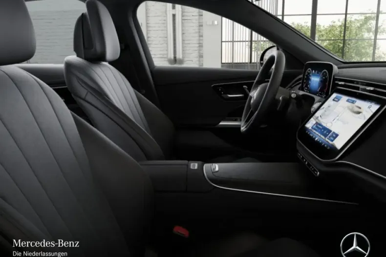 Mercedes-Benz E 220 din 2024 cu 11.426 km - oferta MER164578 - foto 12