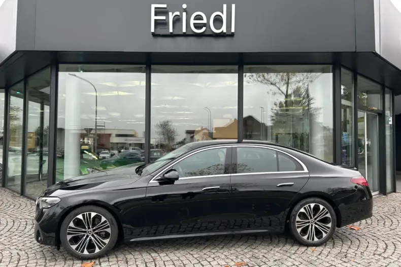 Mercedes-Benz E 220 din 2024 cu 23.500 km - oferta MER164579 - foto 1