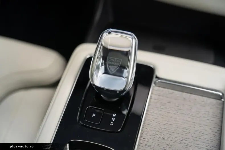 Volvo XC90 din 2025 cu 23.085 km - oferta VOL164582 - foto 13