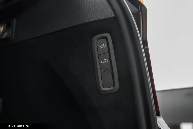 Volvo XC90 din 2025 cu 23.085 km - oferta VOL164582 - foto 15