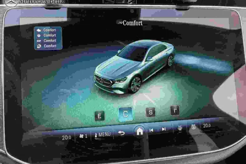 Mercedes-Benz E 200 din 2024 cu 7.340 km - oferta MER164583 - foto 11