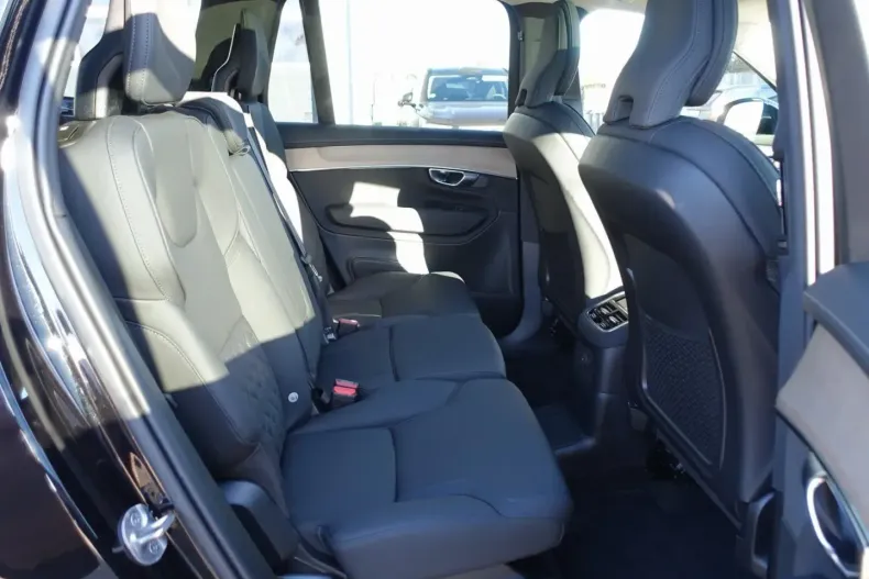 Volvo XC90 din 2025 cu 27.506 km - oferta VOL164590 - foto 10