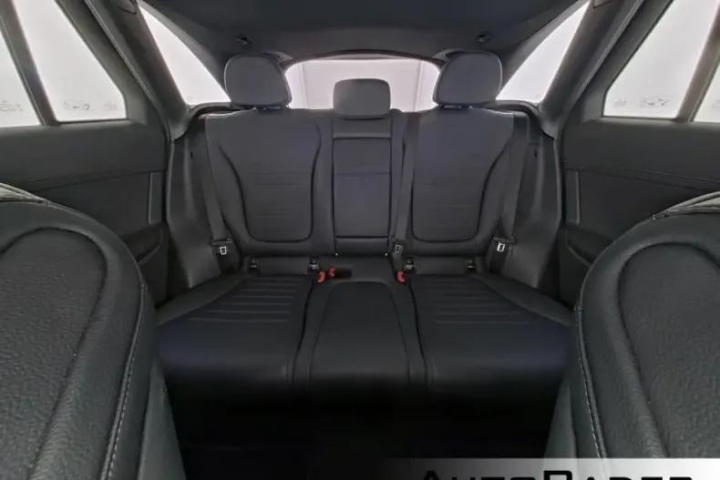 Mercedes-Benz GLC 300 din 2023 cu 61.400 km - oferta MER164591 - foto 9