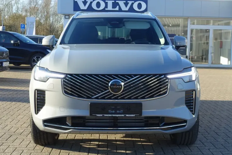 Volvo XC90 din 2025 cu 5.070 km - oferta VOL164592 - foto 2