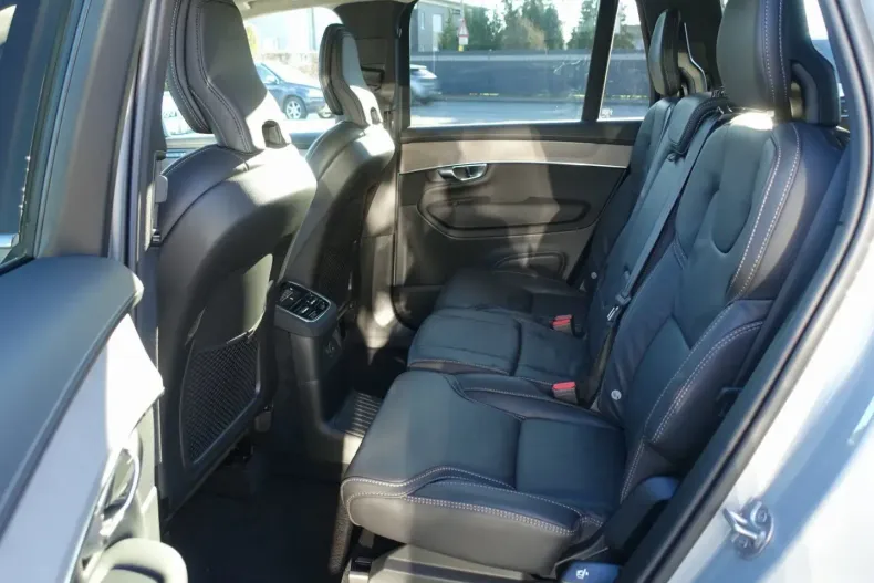 Volvo XC90 din 2025 cu 5.070 km - oferta VOL164592 - foto 14