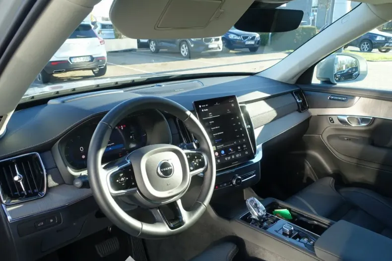 Volvo XC90 din 2025 cu 5.070 km - oferta VOL164592 - foto 16