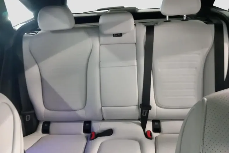 Mercedes-Benz GLC 200 din 2024 cu 17.900 km - oferta MER164594 - foto 12