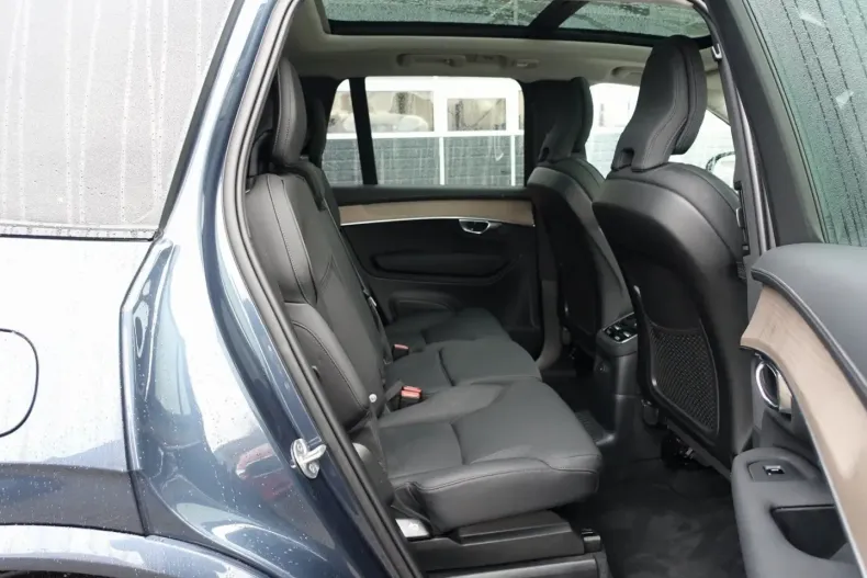 Volvo XC90 din 2025 cu 20.090 km - oferta VOL164598 - foto 11