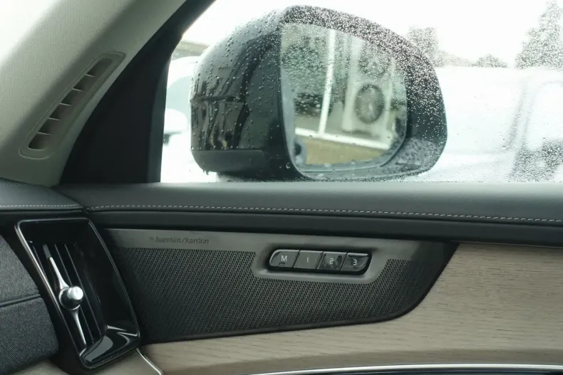 Volvo XC90 din 2025 cu 20.090 km - oferta VOL164598 - foto 15