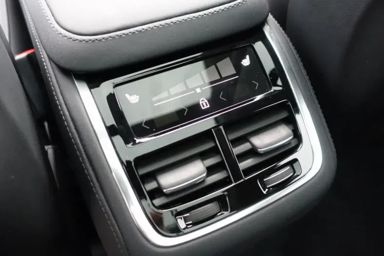 Volvo XC90 din 2025 cu 20.090 km - oferta VOL164598 - foto 17