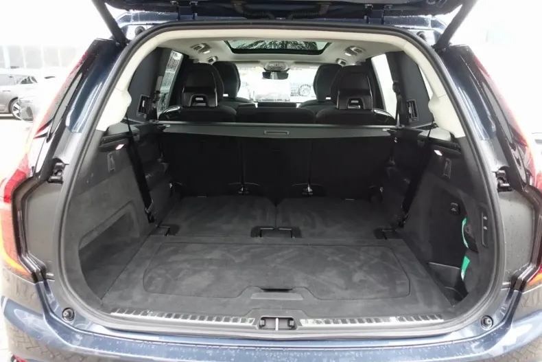 Volvo XC90 din 2025 cu 20.090 km - oferta VOL164598 - foto 24