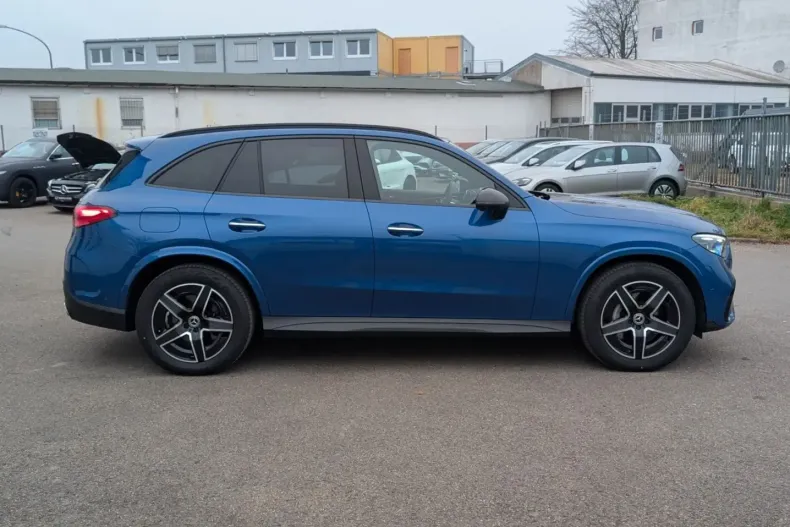 Mercedes-Benz GLC 400 din 2023 cu 25.000 km - oferta MER164602 - foto 4