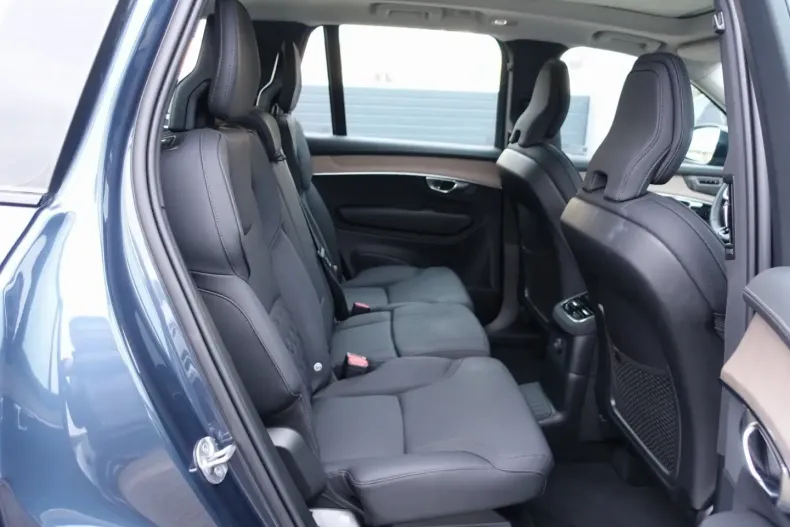 Volvo XC90 din 2025 cu 20.900 km - oferta VOL164606 - foto 10