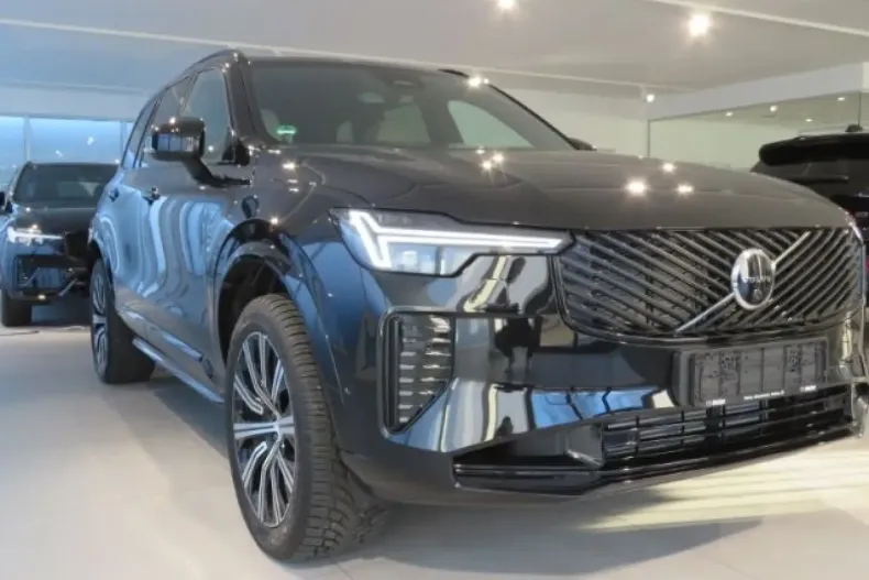 Volvo XC90 din 2025 cu 6.796 km - oferta VOL164612 - foto 1