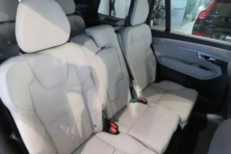 Volvo XC90 din 2025 cu 6.796 km - oferta VOL164612 - foto 10