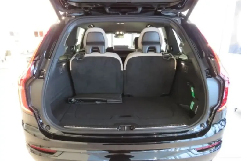 Volvo XC90 din 2025 cu 6.796 km - oferta VOL164612 - foto 14