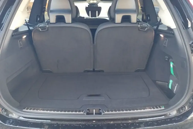 Volvo XC90 din 2025 cu 16.500 km - oferta VOL164614 - foto 13