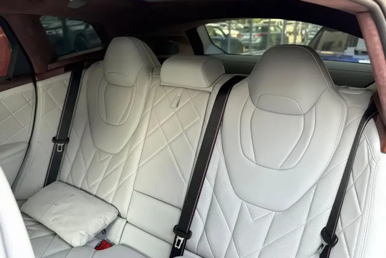 BMW XM din 2023 cu 45.035 km - oferta BMW164616 - foto 20