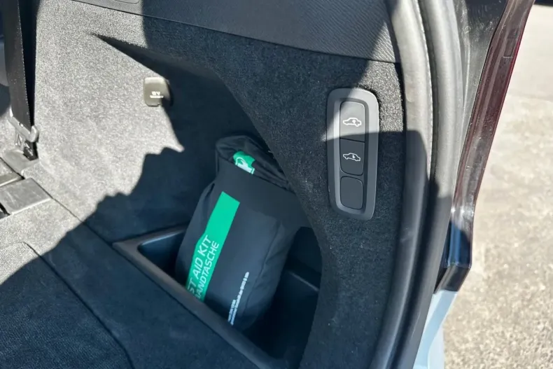 Volvo XC90 din 2025 cu 18.912 km - oferta VOL164617 - foto 9