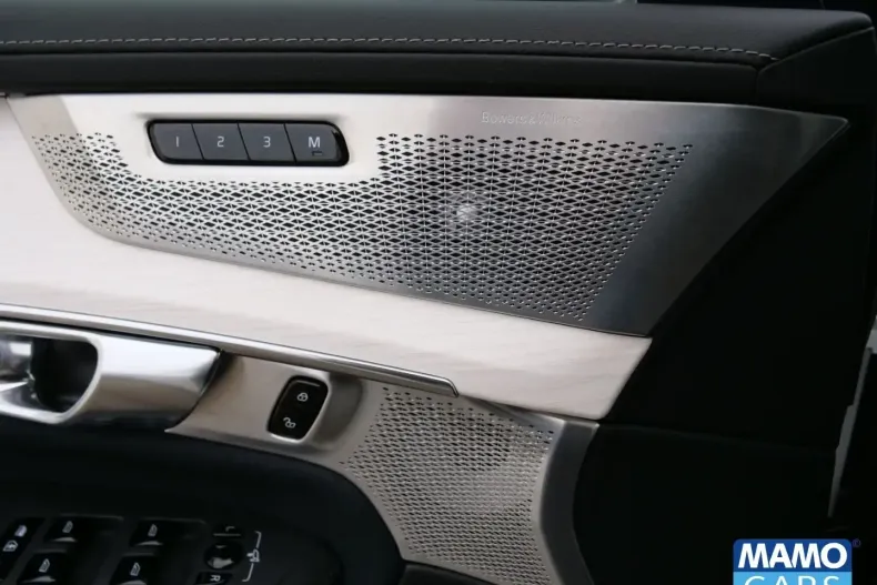 Volvo XC90 din 2025 cu 5.351 km - oferta VOL164619 - foto 31