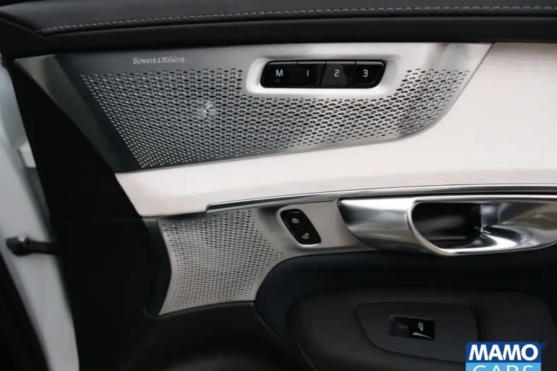 Volvo XC90 din 2025 cu 5.351 km - oferta VOL164619 - foto 35