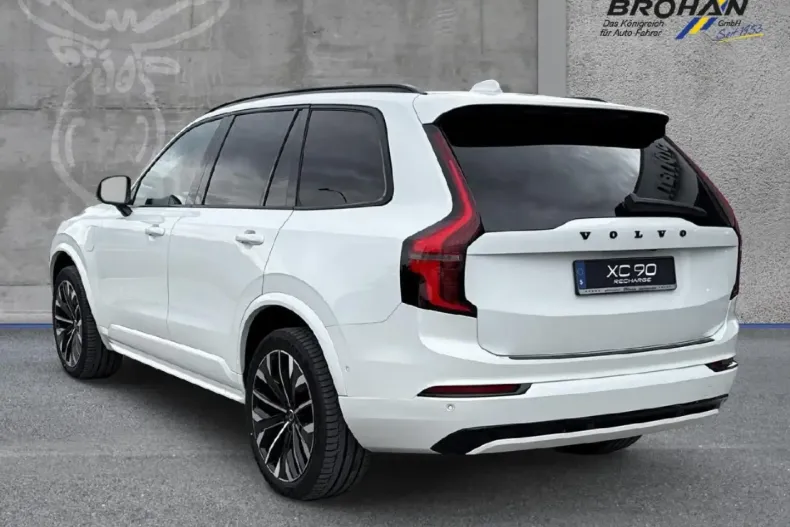 Volvo XC90 din 2025 cu 5.000 km - oferta VOL164621 - foto 4