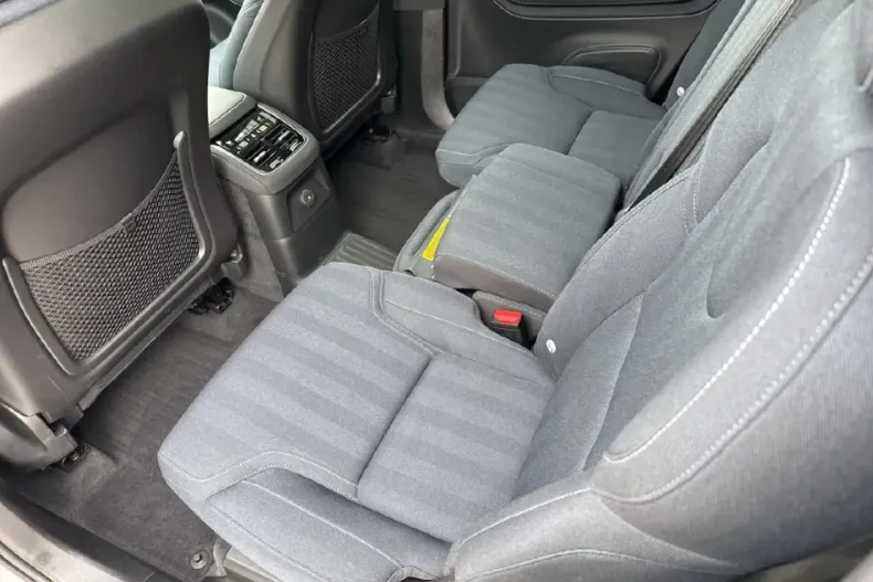 Volvo XC90 din 2025 cu 5.000 km - oferta VOL164621 - foto 9