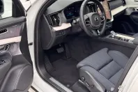 Volvo XC90 din 2025 cu 3.000 km - oferta VOL164624 - foto 7