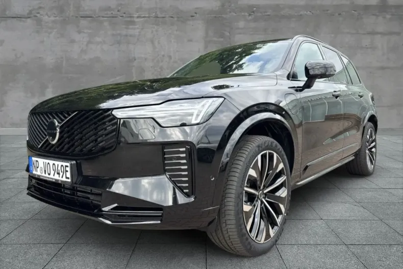 Volvo XC90 din 2025 cu 7.000 km - oferta VOL164638 - foto 1