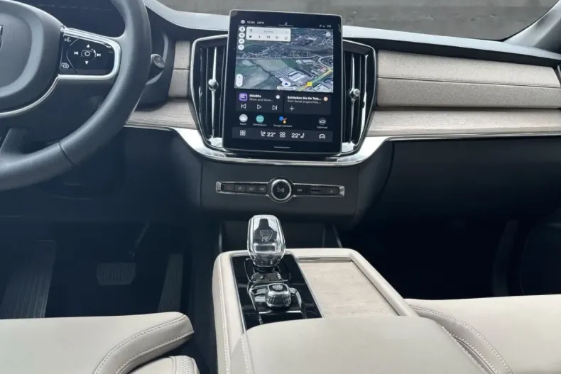 Volvo XC90 din 2025 cu 7.000 km - oferta VOL164638 - foto 8