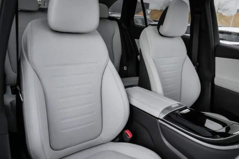 Mercedes-Benz GLC 400 din 2025 cu 17.328 km - oferta MER164639 - foto 6