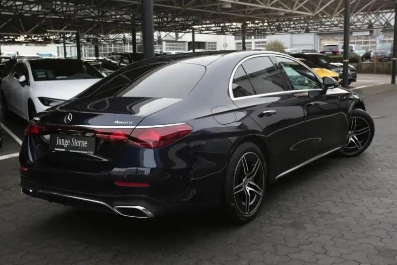 Mercedes-Benz E 400 din 2024 cu 6.400 km - oferta MER164643 - foto 2