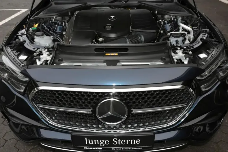 Mercedes-Benz E 400 din 2024 cu 6.400 km - oferta MER164643 - foto 19