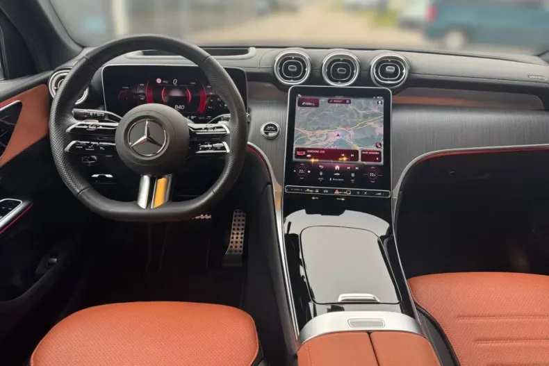 Mercedes-Benz GLC 300 din 2024 cu 19.964 km - oferta MER164644 - foto 10