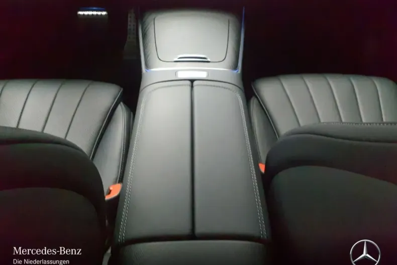 Mercedes-Benz E 400 din 2024 cu 15.873 km - oferta MER164647 - foto 12