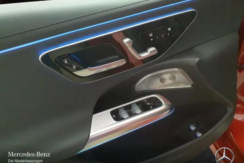 Mercedes-Benz E 400 din 2024 cu 15.873 km - oferta MER164647 - foto 14