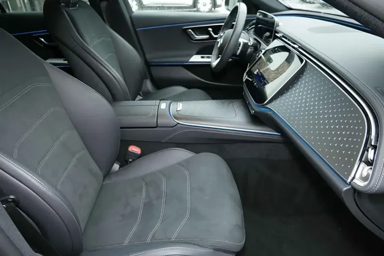 Mercedes-Benz E 400 din 2024 cu 12.183 km - oferta MER164648 - foto 5