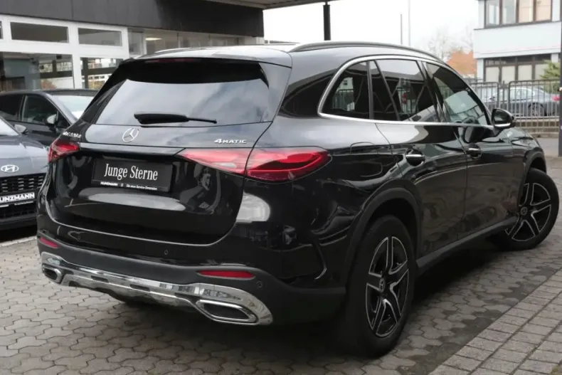 Mercedes-Benz GLC 220 din 2023 cu 40.450 km - oferta MER164649 - foto 3